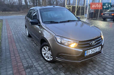 Седан ВАЗ 2190 Granta 2019 в Градижске