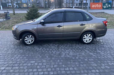 Седан ВАЗ 2190 Granta 2019 в 