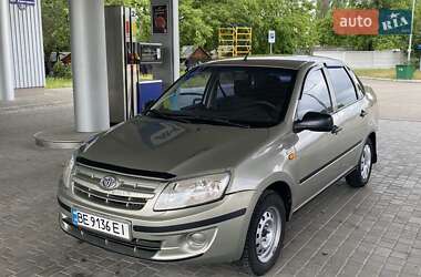 Седан ВАЗ 2190 Granta 2012 в 