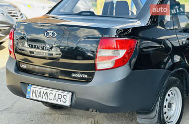 Седан ВАЗ 2190 Granta 2012 в 