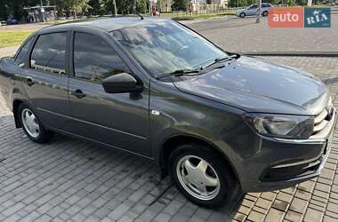 Седан ВАЗ 2190 Granta 2021 в 