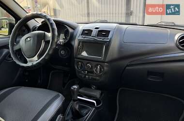 Седан ВАЗ 2190 Granta 2021 в 