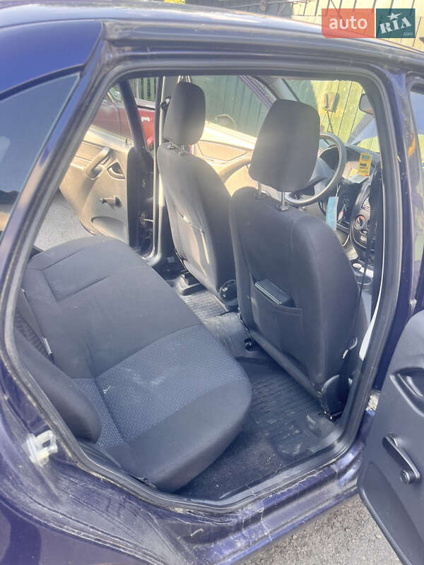 Седан ВАЗ / Lada 2190 Granta 2014 в Коростишеві