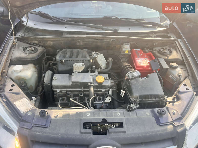 Седан ВАЗ / Lada 2190 Granta 2014 в Коростишеві