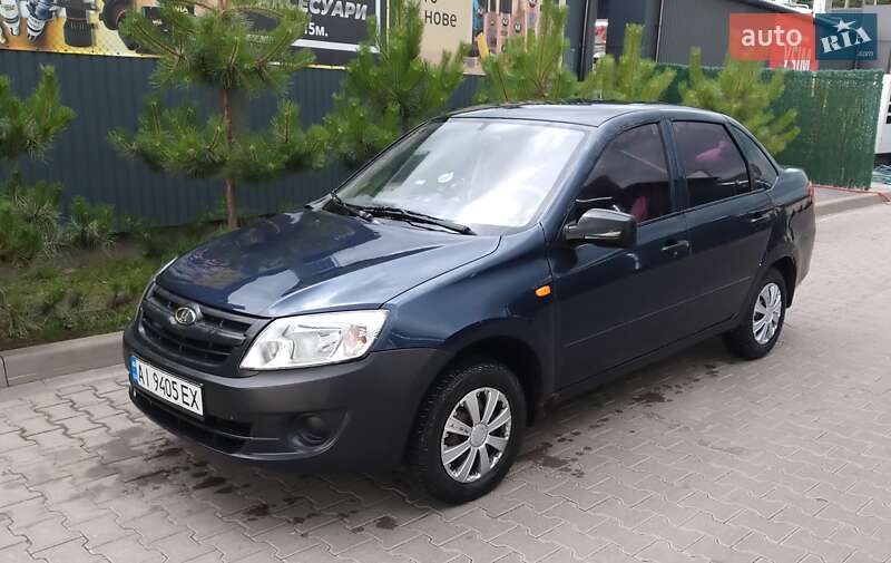 Седан ВАЗ / Lada 2190 Granta 2012 в Києві