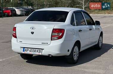 Седан ВАЗ 2190 Granta 2013 в 