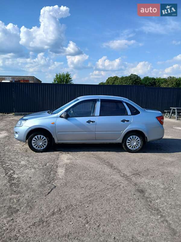 ВАЗ / Lada 2190 Granta 2012
