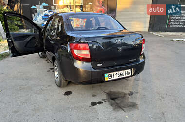 Седан ВАЗ 2190 Granta 2013 в 