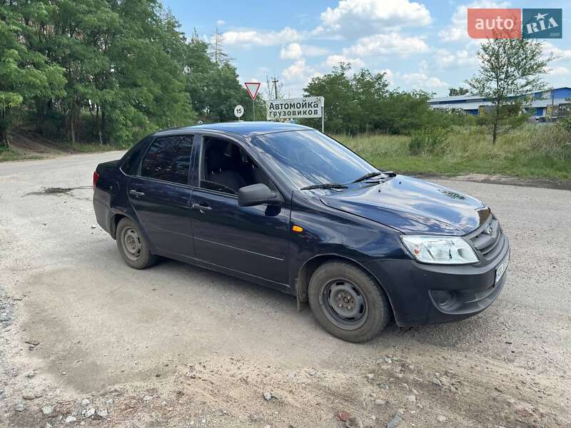 ВАЗ / Lada 2190 Granta 2012