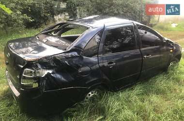 Седан ВАЗ 2190 Granta 2012 в 