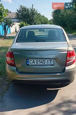 Седан ВАЗ 2190 Granta 2021 в 