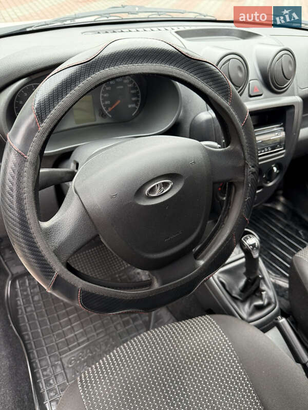 Седан ВАЗ / Lada 2190 Granta 2013 в Сумах фото 17 Седан ВАЗ / Lada 2190 Granta 2013 в Сумах
