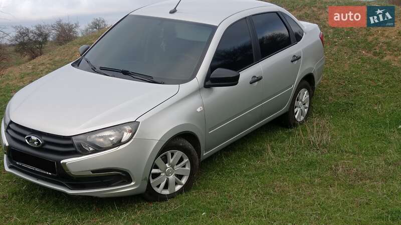 ВАЗ / Lada 2190 Granta 2018 ВАЗ / Lada 2190 Granta 2018
