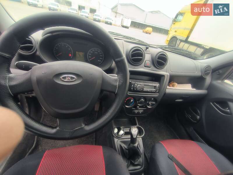 Седан ВАЗ / Lada 2190 Granta 2013 в Виннице фото 2 Седан ВАЗ / Lada 2190 Granta 2013 в Виннице