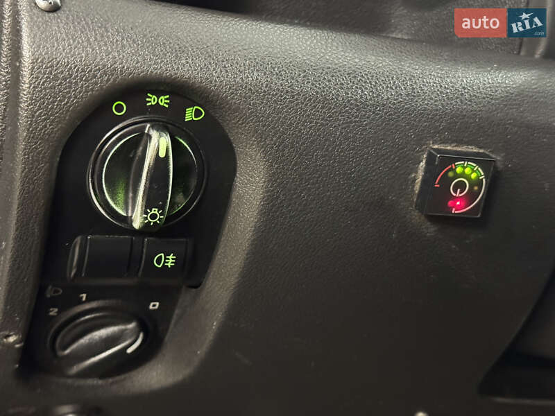 Седан ВАЗ / Lada 2190 Granta 2013 в Бердичеве фото 22 Седан ВАЗ / Lada 2190 Granta 2013 в Бердичеве