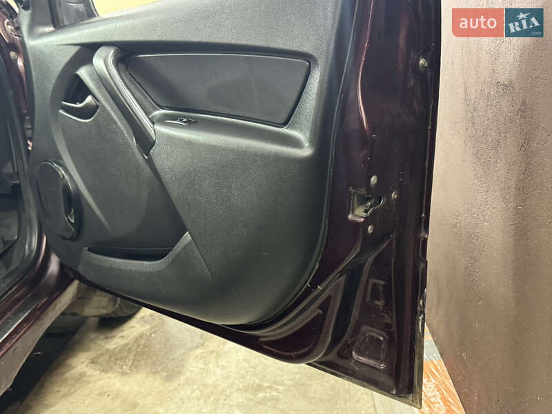 Седан ВАЗ / Lada 2190 Granta 2013 в Бердичеве фото 26 Седан ВАЗ / Lada 2190 Granta 2013 в Бердичеве