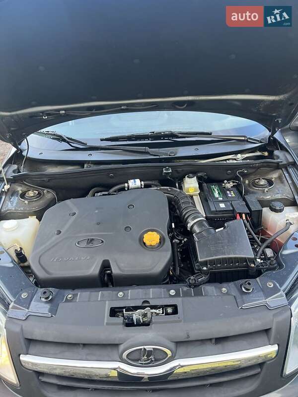 Седан ВАЗ / Lada 2190 Granta 2015 в Кобеляках