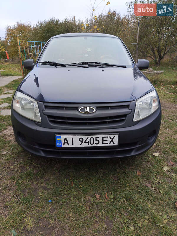 Седан ВАЗ / Lada 2190 Granta 2012 в Яготині