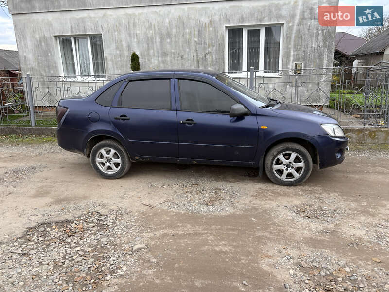 Седан ВАЗ / Lada 2190 Granta 2012 в Ходореві фото 4 Седан ВАЗ / Lada 2190 Granta 2012 в Ходореві