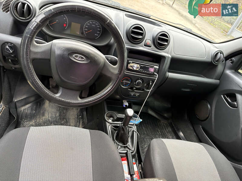 Седан ВАЗ / Lada 2190 Granta 2012 в Ходореві фото 9 Седан ВАЗ / Lada 2190 Granta 2012 в Ходореві