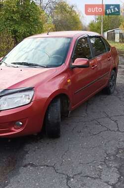 Седан ВАЗ 2190 Granta 2013 в Хороле