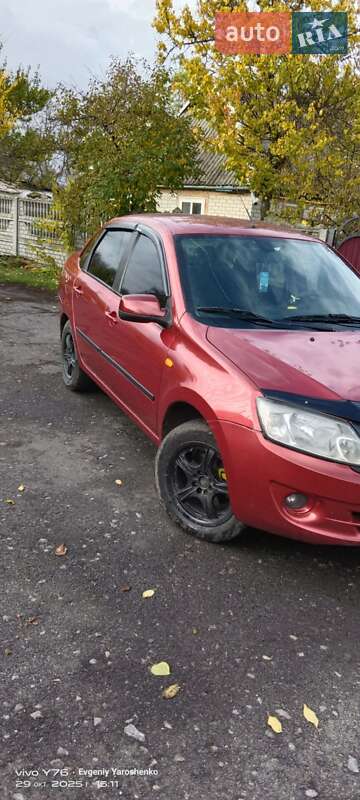 Седан ВАЗ / Lada 2190 Granta 2013 в Хороле фото 3 Седан ВАЗ / Lada 2190 Granta 2013 в Хороле