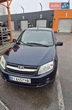 Седан ВАЗ / Lada 2190 Granta 2013 в Харькове