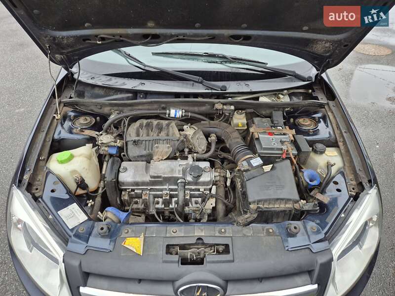 Седан ВАЗ / Lada 2190 Granta 2013 в Харькове