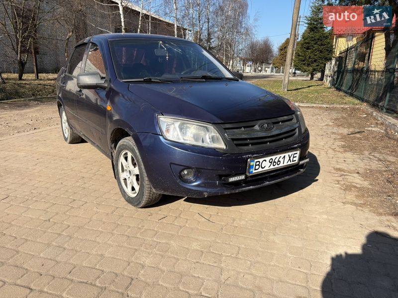 ВАЗ / Lada 2190 Granta 2012