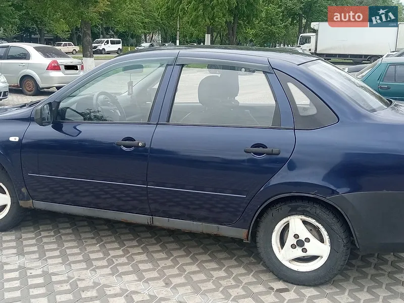 ВАЗ / Lada 2190 Granta 2012