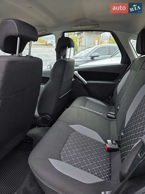 Хэтчбек ВАЗ / Lada 2192 Granta 2021 в Запорожье фото 10 Хэтчбек ВАЗ / Lada 2192 Granta 2021 в Запорожье