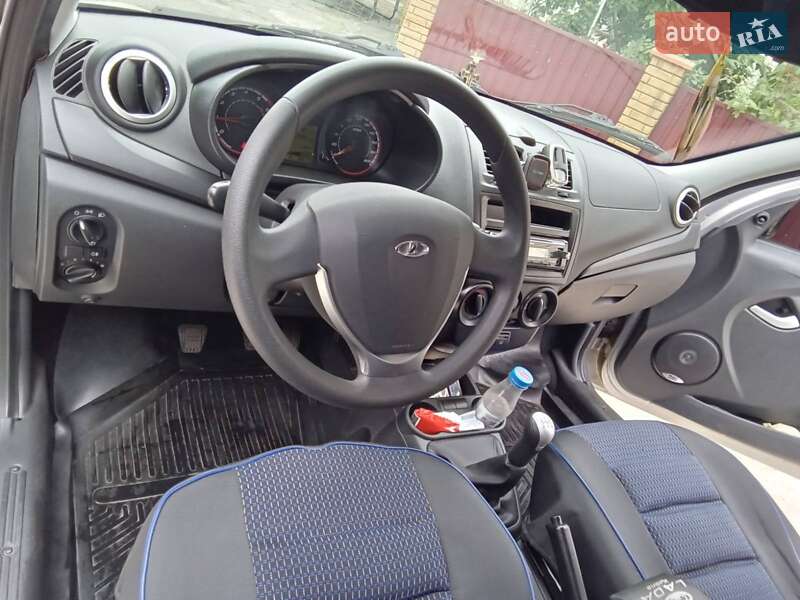 Универсал ВАЗ / Lada 2194 Kalina 2017 в Березане