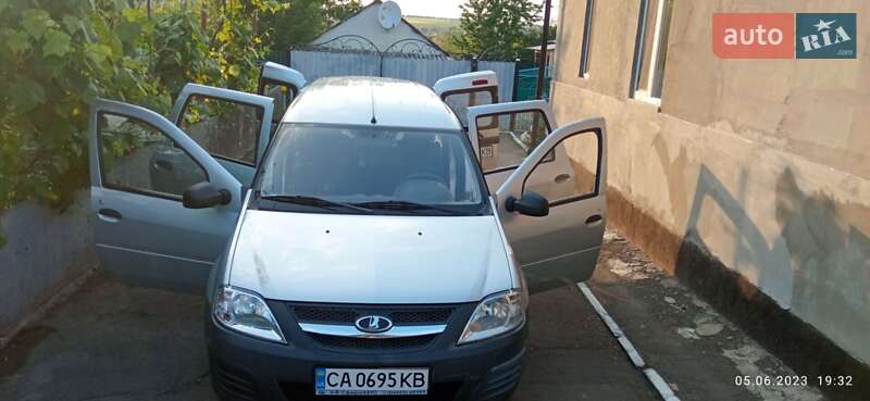 Универсал ВАЗ / Lada Largus 2013 в Голованевске фото 10 Универсал ВАЗ / Lada Largus 2013 в Голованевске