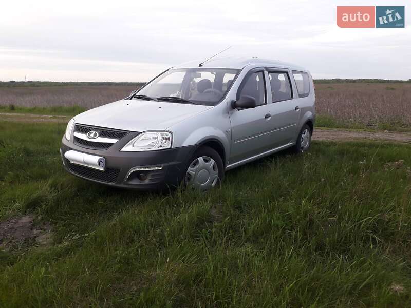 ВАЗ / Lada Largus 2013