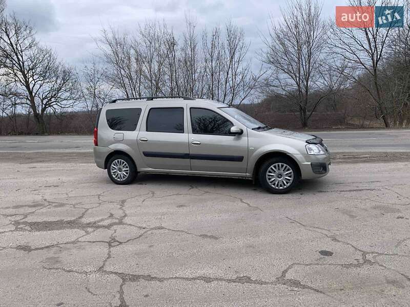 Универсал ВАЗ / Lada Largus 2015 в Киеве