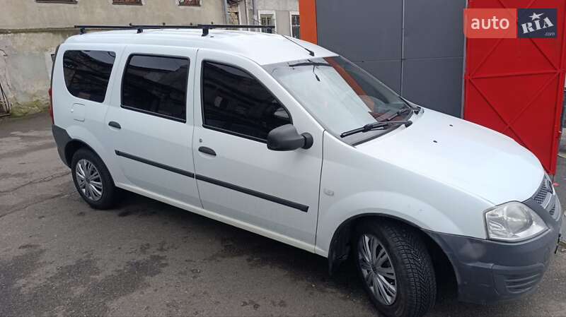 ВАЗ / Lada Largus 2013