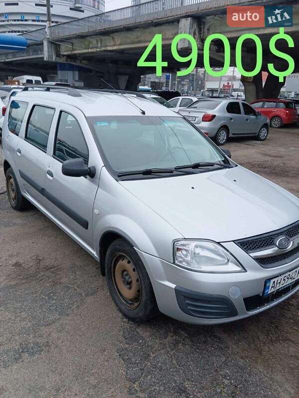 Універсал ВАЗ / Lada Largus 2015 в Дніпрі