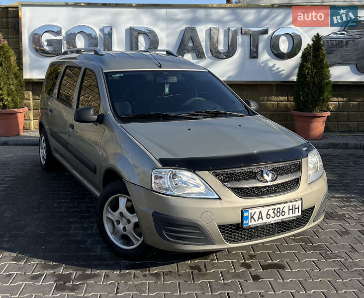 ВАЗ / Lada Largus 2013