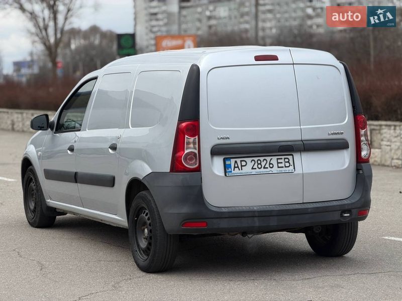 Вантажопасажирський фургон ВАЗ / Lada Largus 2016 в Запоріжжі