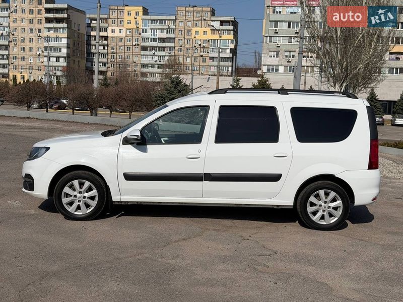 Універсал ВАЗ / Lada Largus 2021 в Дніпрі