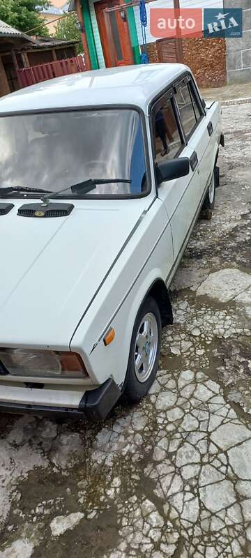 Седан ВАЗ / Lada Riva 1993 в Самборе
