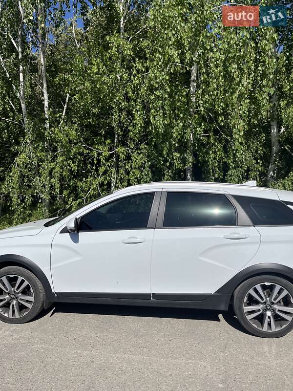 Седан ВАЗ / Lada Vesta Cross 2020 в Киеве