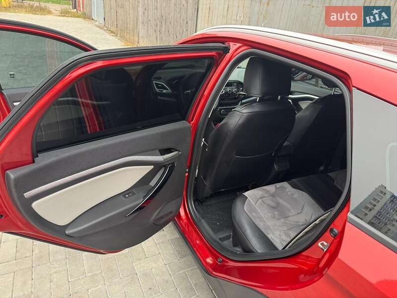 Седан ВАЗ / Lada Vesta Cross 2020 в Черкасах фото 10 Седан ВАЗ / Lada Vesta Cross 2020 в Черкасах