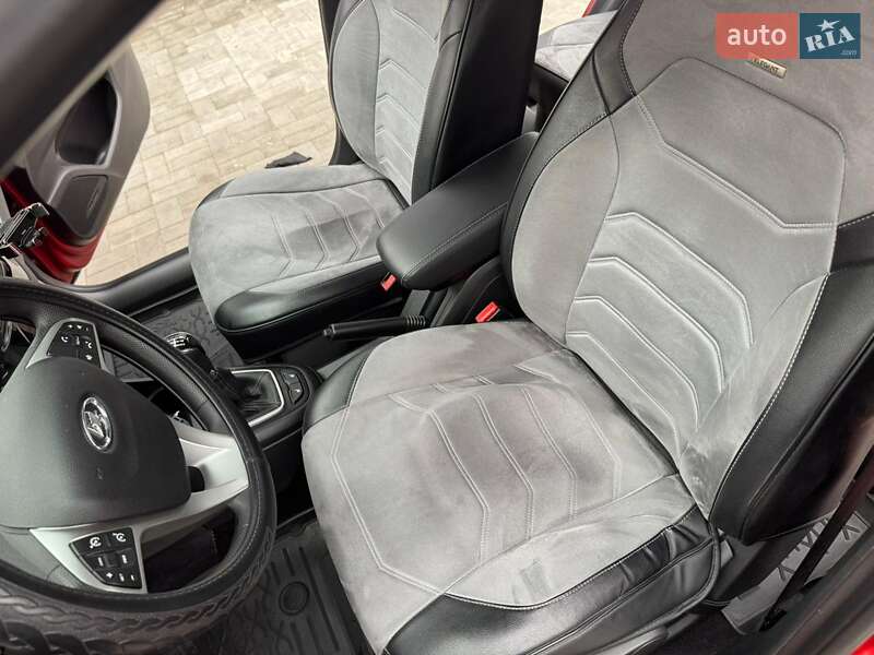 Седан ВАЗ / Lada Vesta Cross 2020 в Черкасах фото 29 Седан ВАЗ / Lada Vesta Cross 2020 в Черкасах