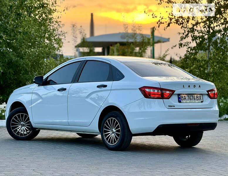 Седан ВАЗ / Lada Vesta 2021 в Кропивницком