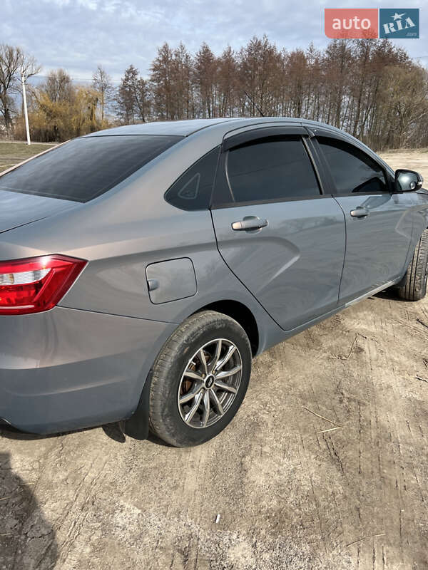 Седан ВАЗ / Lada Vesta 2017 в Богодухіву