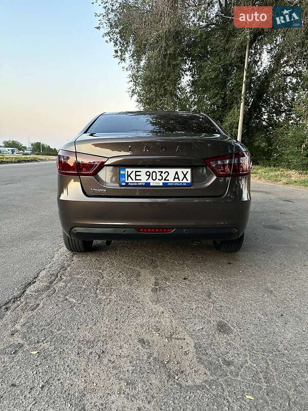 Седан ВАЗ / Lada Vesta 2021 в Дніпрі