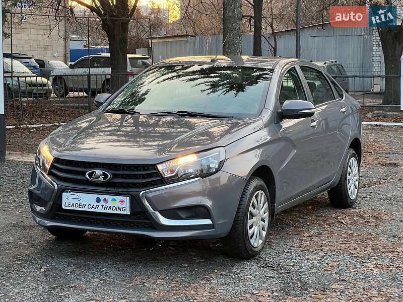 Седан ВАЗ / Lada Vesta 2018 в Харькове