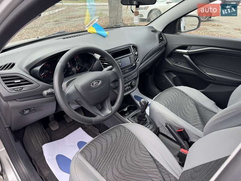 Седан ВАЗ / Lada Vesta 2021 в Киеве