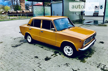 Седан ВАЗ 2101 1977 в Чернівцях